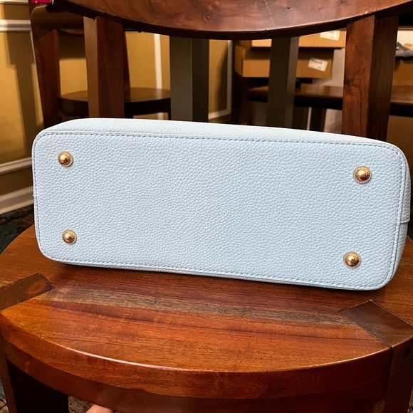 Louis Vuitton Baby Blue Capucines Baby Blue Bag - Picture 15 of 17